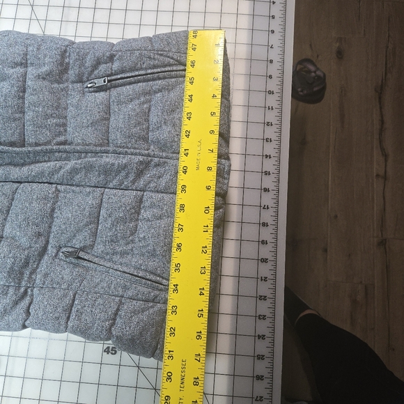 Banana Republic Heather Gray Vest with Faux Fur Hood Size XS - Picture 10 of 10